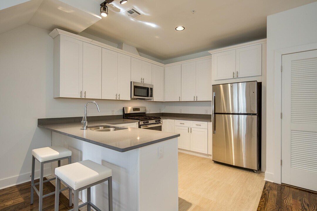 170 Lafayette St in Jersey City, NJ - Building Photo