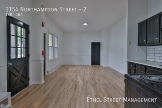 1154 Northampton St in Easton, PA - Building Photo - Building Photo