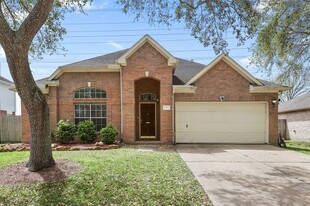 1245 Willow Branch Dr in League City, TX - Building Photo