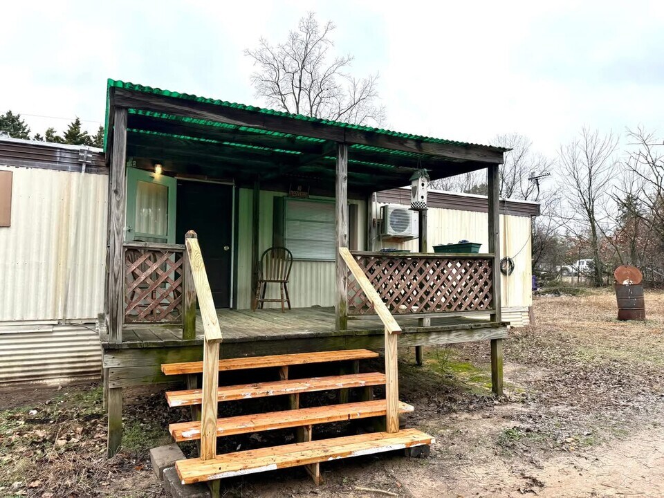 4197 Springdale Rd in Ardmore, OK - Building Photo