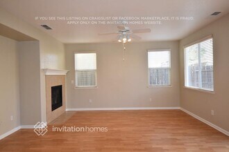 10235 Juliana Way, Unit 514 in Sacramento, CA - Foto de edificio - Building Photo