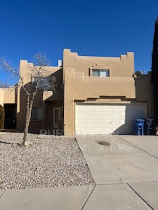 220 Bellehaven Ln NE in Albuquerque, NM - Building Photo