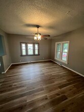 1203 Englewood Ave in Waterloo, IA - Building Photo - Building Photo