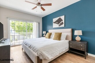 2801 Biltmore Park Dr, Unit 27-104 in Orlando, FL - Foto de edificio - Building Photo