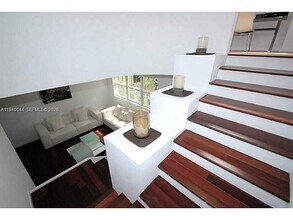 929 Meridian Ave in Miami Beach, FL - Building Photo - Building Photo