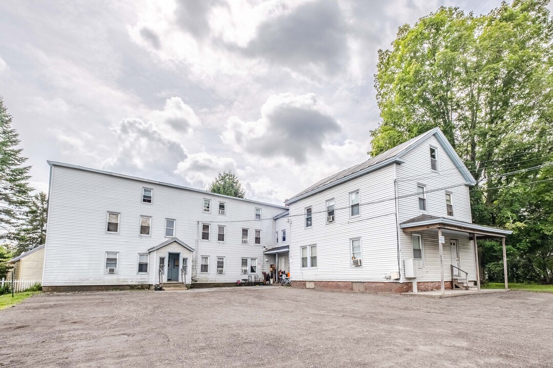 6-8 Union St in Waterville, ME - Foto de edificio