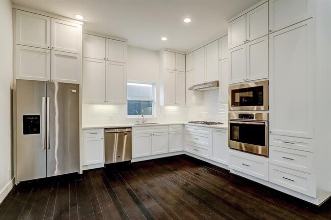 property at 1906 Jack Oak Ave
