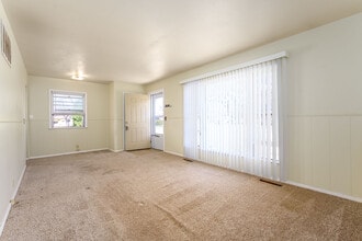 6215 Independence St in Park City, KS - Building Photo - Building Photo