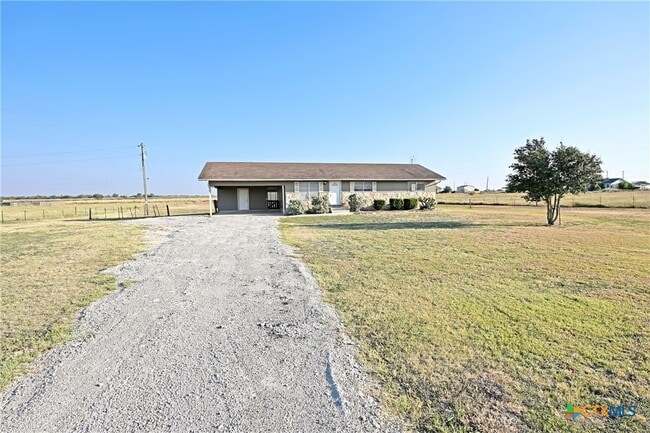 4706 Dreibrodt Rd in San Marcos, TX - Building Photo - Building Photo