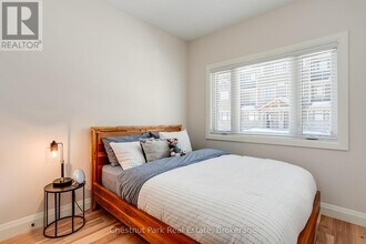 106 Alpine Springs Ct in Blue Mountains, ON - Building Photo - Building Photo