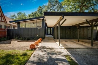 318 W Rosewood Ave in San Antonio, TX - Building Photo - Building Photo