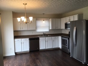 5514 Crenton Dr in Westerville, OH - Building Photo - Building Photo