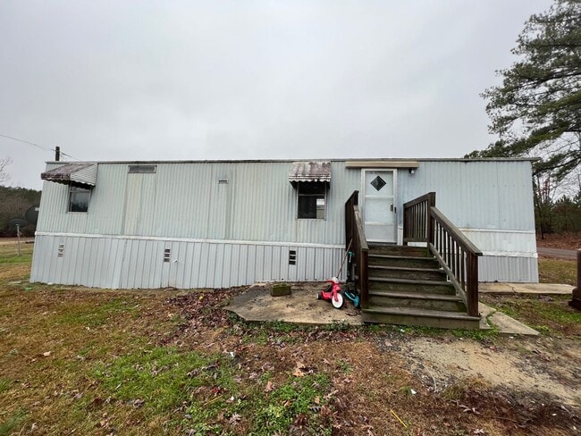 property at 86 Pine Forest Loop