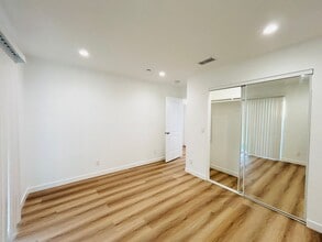 12717 Bradley Ave in Los Angeles, CA - Building Photo - Building Photo