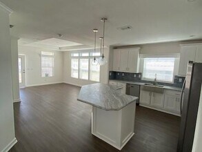 330 9th St in Nokomis, FL - Building Photo - Building Photo
