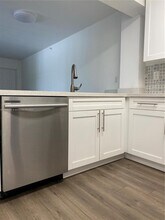 126 SW 17th Rd in Miami, FL - Building Photo - Building Photo