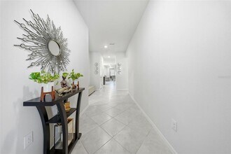 18930 Willowmore Cedar Dr in Lutz, FL - Building Photo - Building Photo