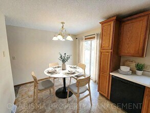 4229 W Mesa Pass in Sioux Falls, SD - Building Photo - Building Photo