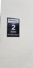 20200 W Country Club Dr in Aventura, FL - Building Photo - Building Photo