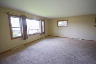 1809 1st Ave SW in Rochester, MN - Building Photo - Building Photo