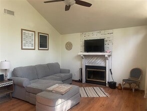 120 Primrose Cove in Holly Lake Ranch, TX - Building Photo - Building Photo