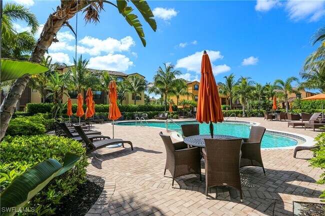 9082 Capistrano St N in Naples, FL - Building Photo - Building Photo