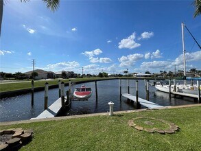 3600 Bal Harbor Blvd in Punta Gorda, FL - Building Photo - Building Photo