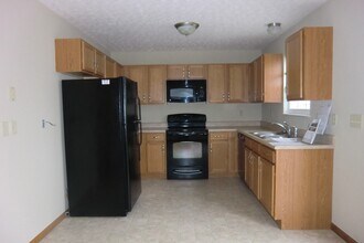 7515 Waterford Pl in Troy, IL - Building Photo - Building Photo