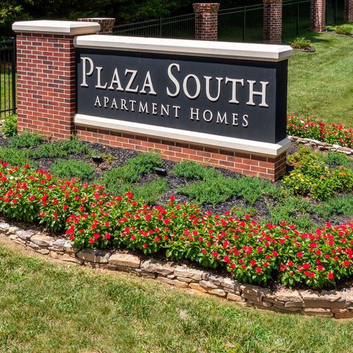 Plaza South Apartments in Winston-Salem, NC - Foto de edificio