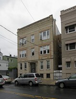 107 Baldwin Ave in Jersey City, NJ - Building Photo