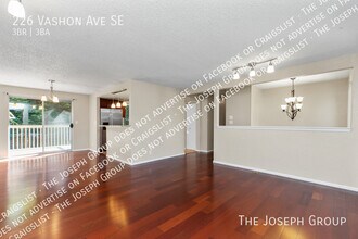 226 Vashon Ave SE in Renton, WA - Foto de edificio - Building Photo