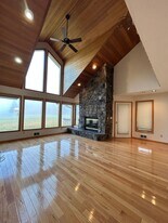 183 Golf Terrace in Bigfork, MT - Building Photo