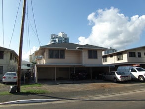 632 Hausten St in Honolulu, HI - Building Photo - Building Photo