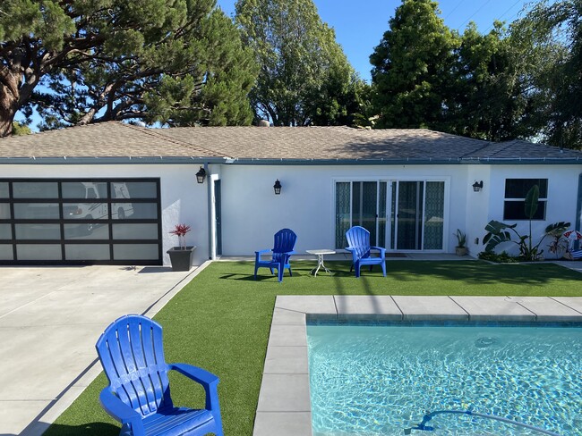 property at 430 E Bixby Rd