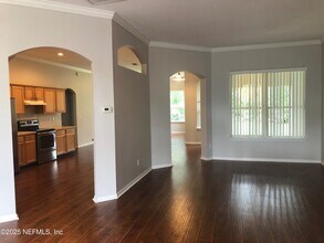 12857 Chets Creek Dr N in Jacksonville, FL - Building Photo - Building Photo
