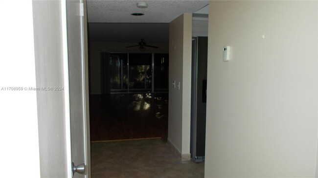 12650 SW 6th St in Pembroke Pines, FL - Building Photo - Building Photo