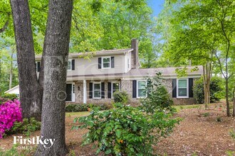 6404 Pencade Ln in Charlotte, NC - Building Photo - Building Photo