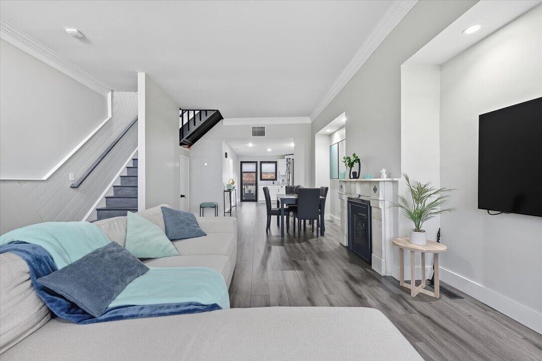 49A SOUTH St in Jersey City, NJ - Building Photo