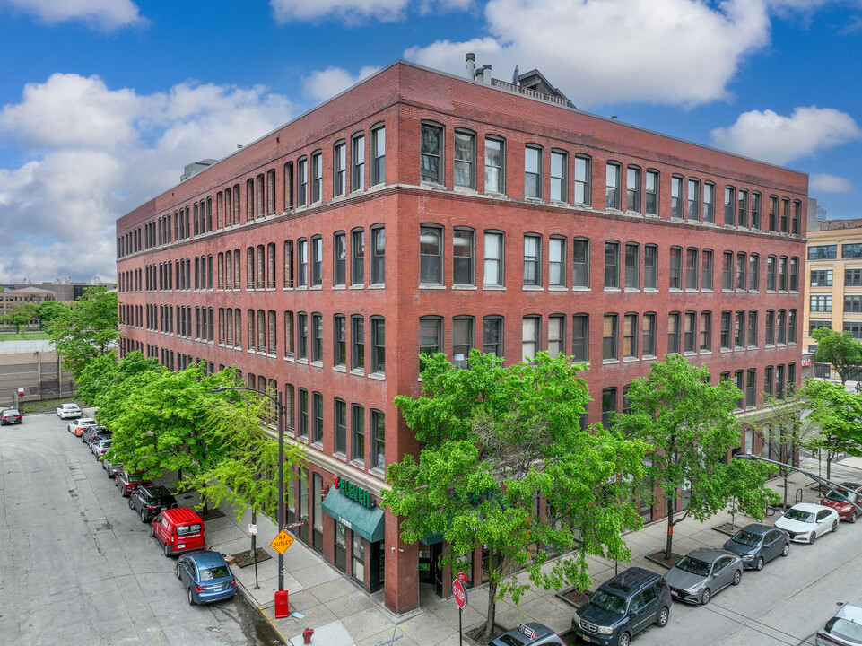 845 Van Buren St in Chicago, IL - Foto de edificio