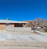 2510 Christina Pl in Alamogordo, NM - Building Photo