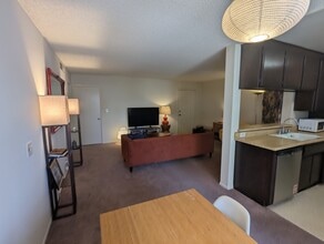1831 Purdue Ave, Unit 104 in Los Angeles, CA - Building Photo - Building Photo