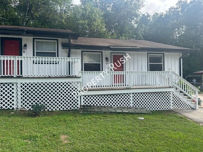 property at 3210 Joselin Ln