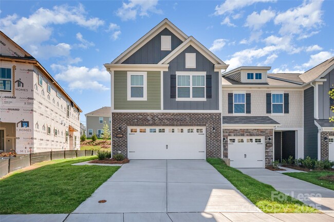 3220 Lilac Grove Dr