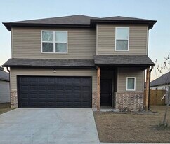 8300 Fitzgerald Ln in North Little Rock, AR - Building Photo