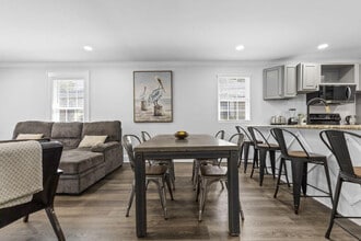 822 Parkwood Ave in Charlotte, NC - Building Photo - Building Photo