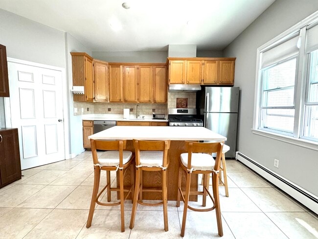 61 Hancock Ave in Jersey City, NJ - Building Photo - Building Photo