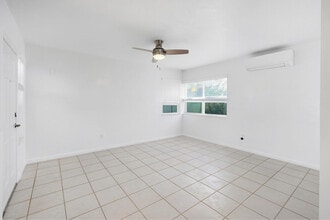 326 Madison St in Hollywood, FL - Building Photo - Building Photo