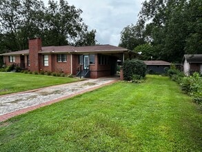 405 Dodson St in Oxford, AL - Building Photo - Building Photo