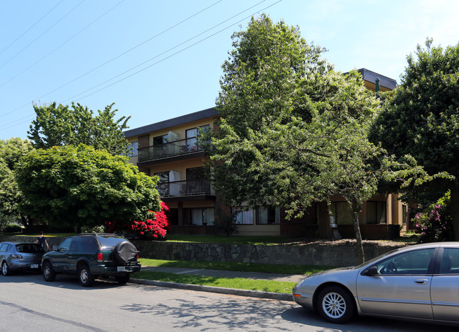 1910 W 6th Ave in Vancouver, BC - Building Photo - Primary Photo