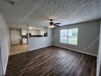 504 Dove Way photo'